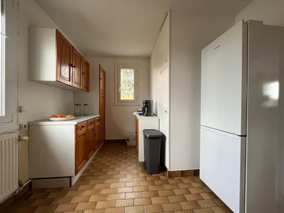 Maisonnette - Jardin Exterieur Champagne-sur-Seine Экстерьер фото